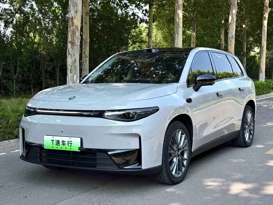 Leapmotor C10