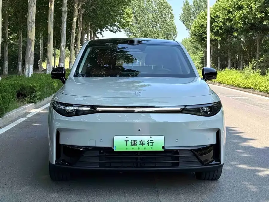 Leapmotor C10