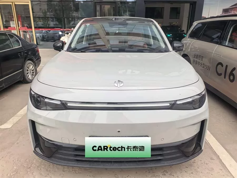 Leapmotor C10