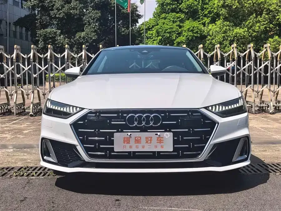Audi A7L