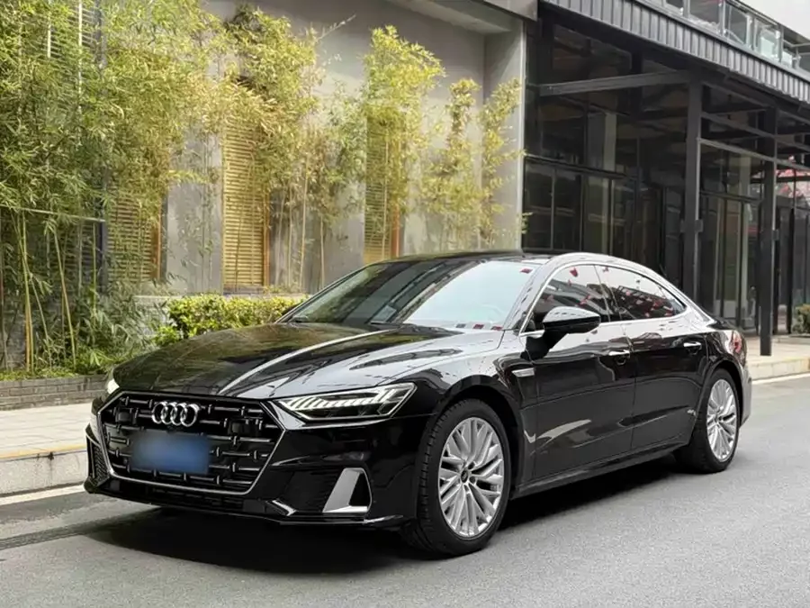 Audi A7L