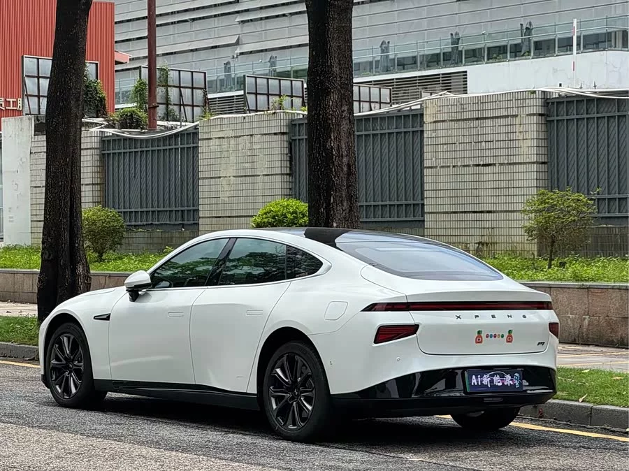 Xpeng P7