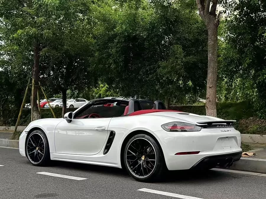 Porsche 718