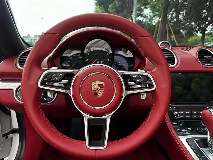 Porsche 718