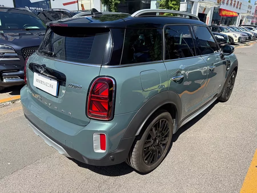 MINI COUNTRYMAN