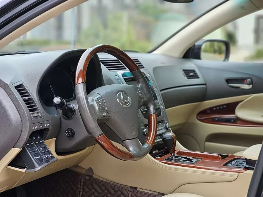 Lexus GS