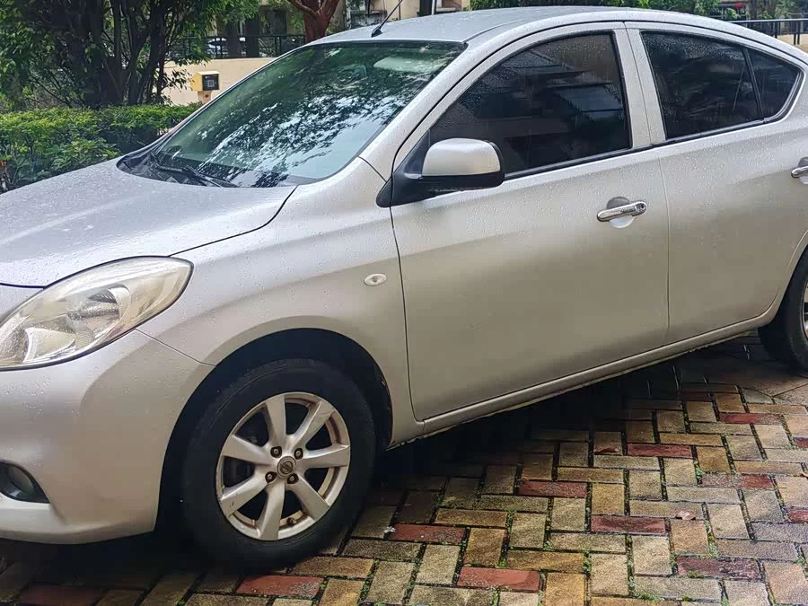 Nissan Sunny