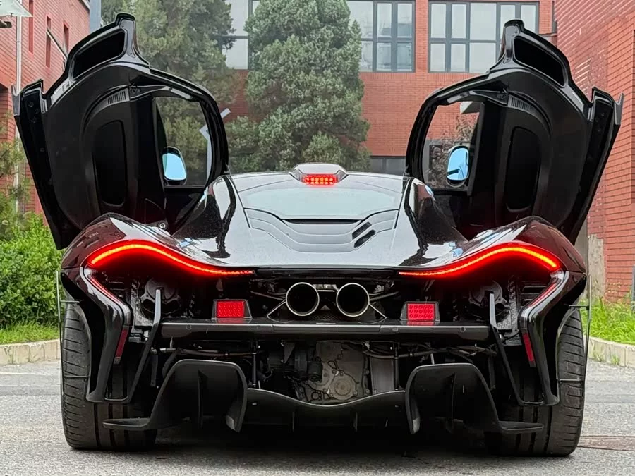 McLaren P1