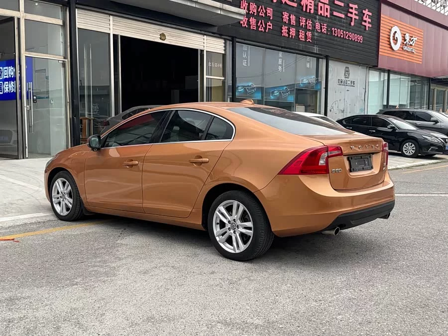 Volvo S60