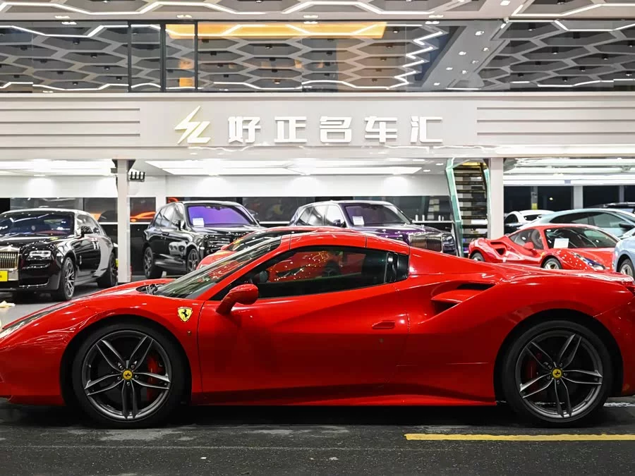 Ferrari 488