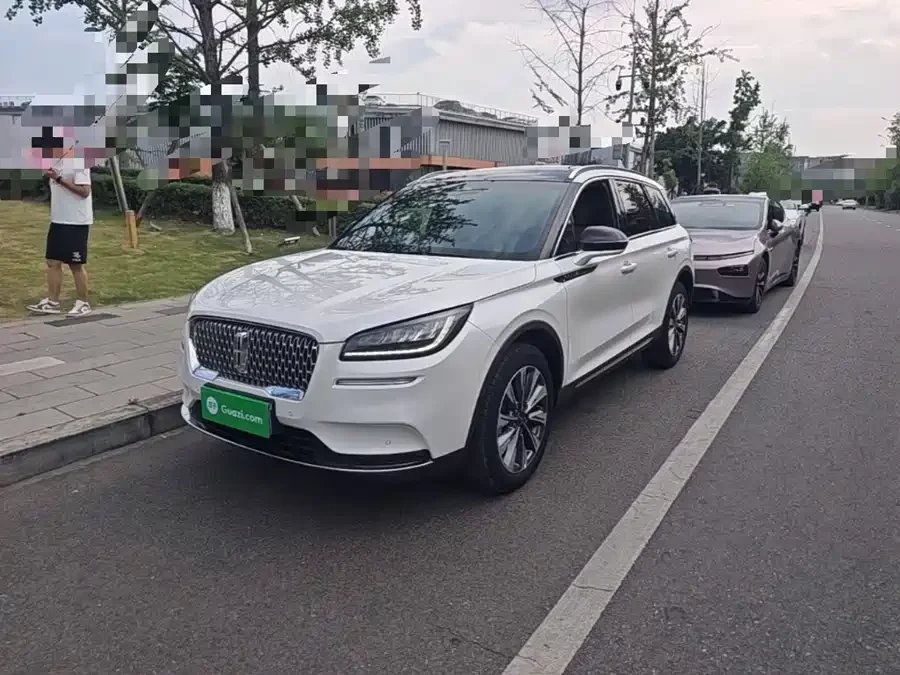 Lincoln Adventurer