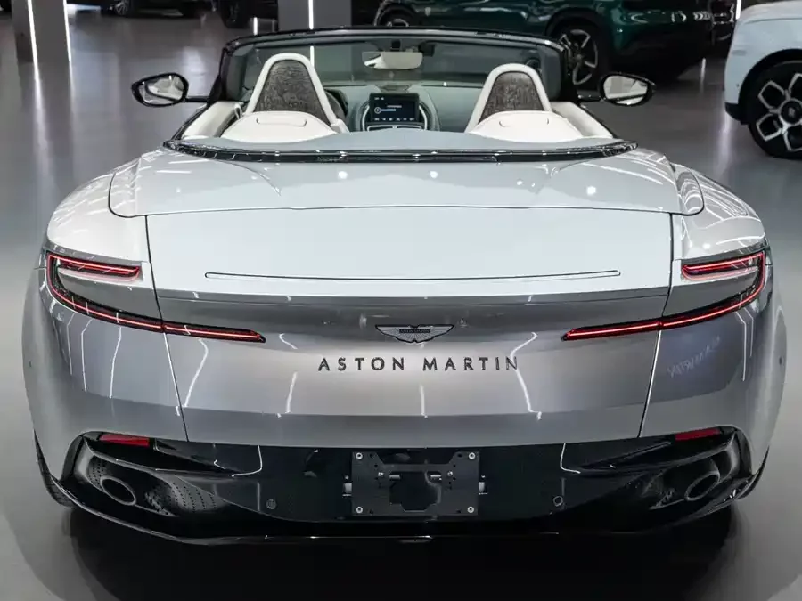 Aston Martin DB11