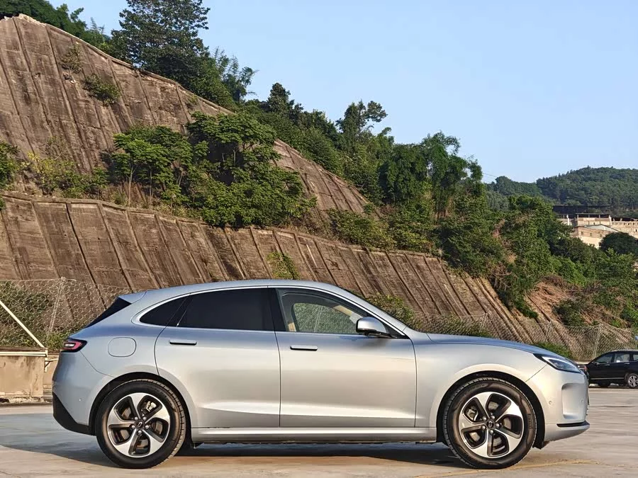 AITO Wenjie M5