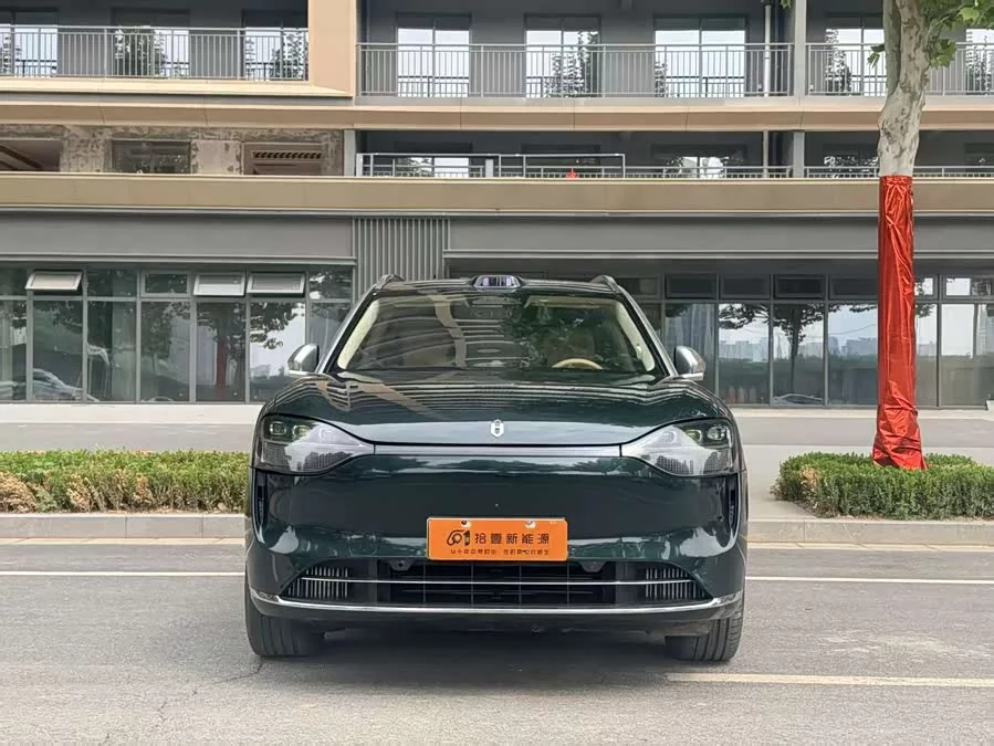 AITO Wenjie M9