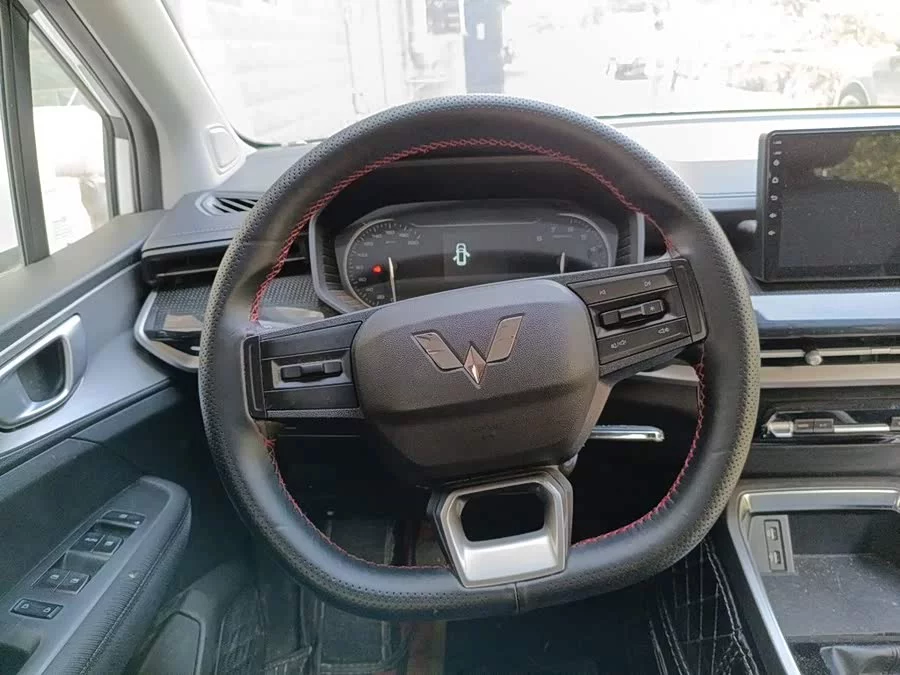 Wuling Jiachen