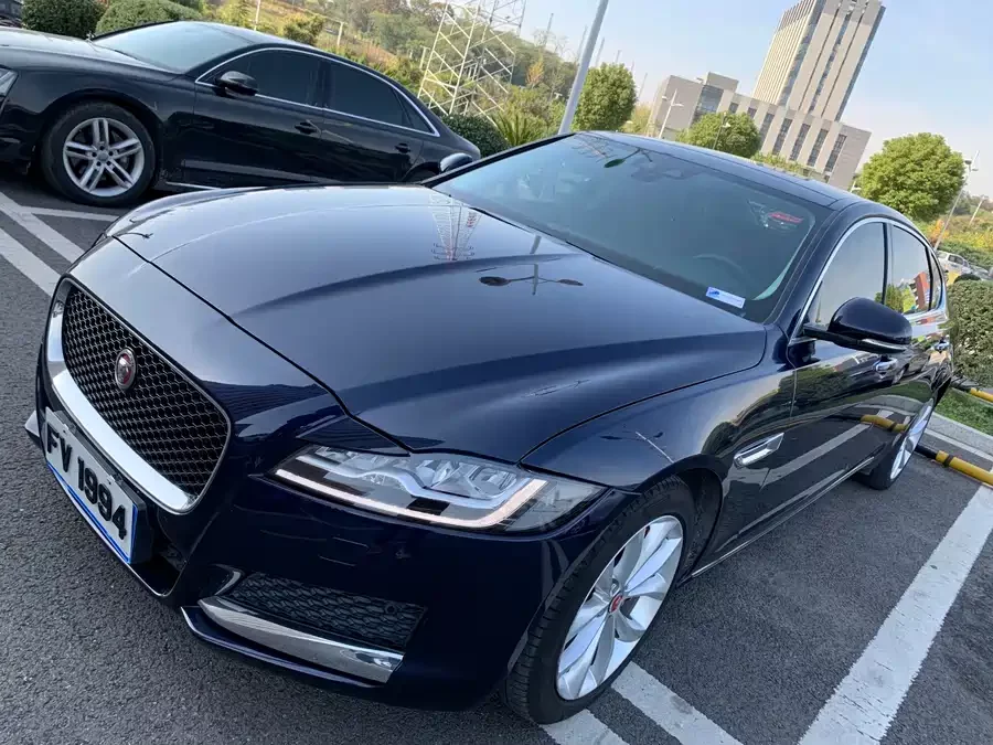 Jaguar XFL