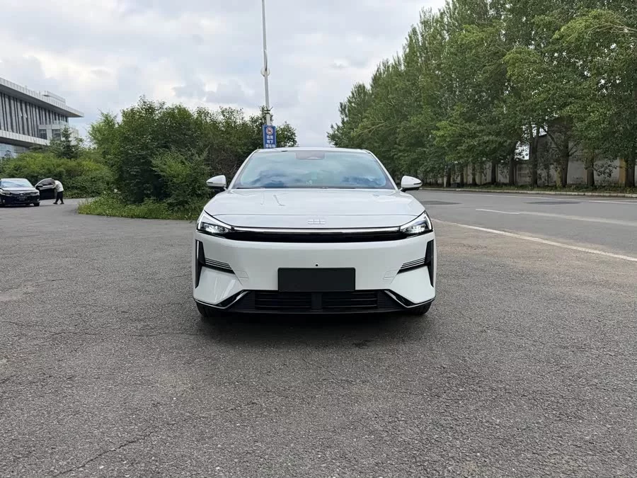 Geely Galaxy L6