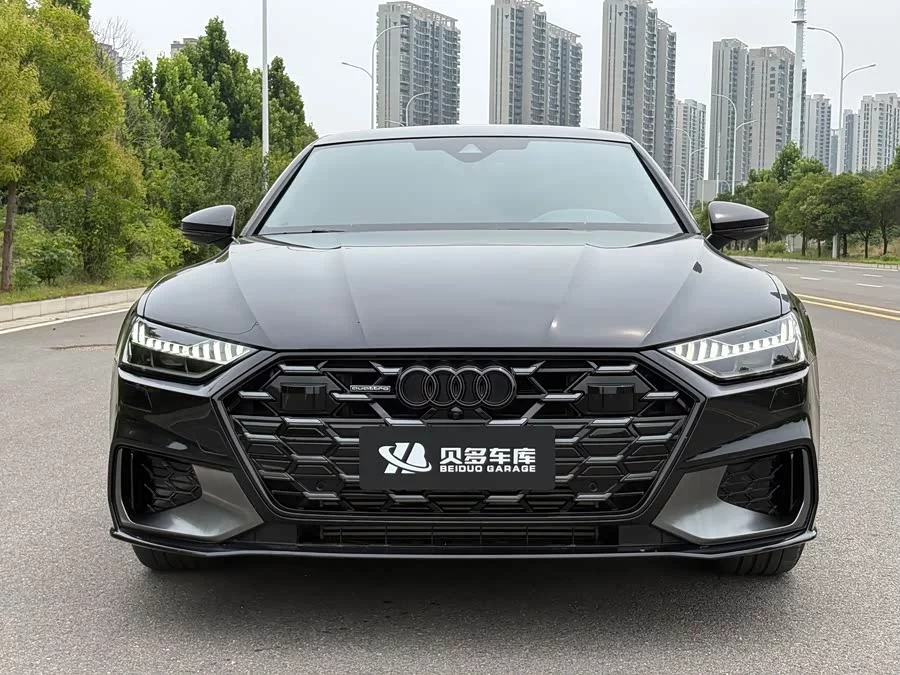 Audi A7L