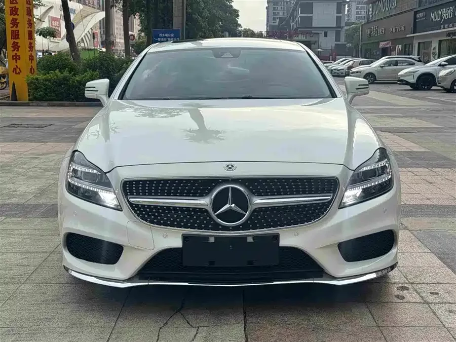 Mercedes Benz CLS