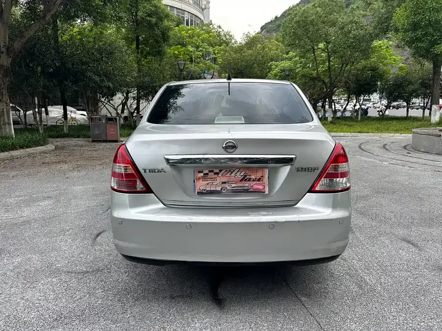 Nissan Tiida