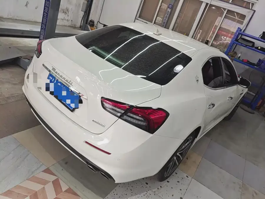 Maserati Ghibli