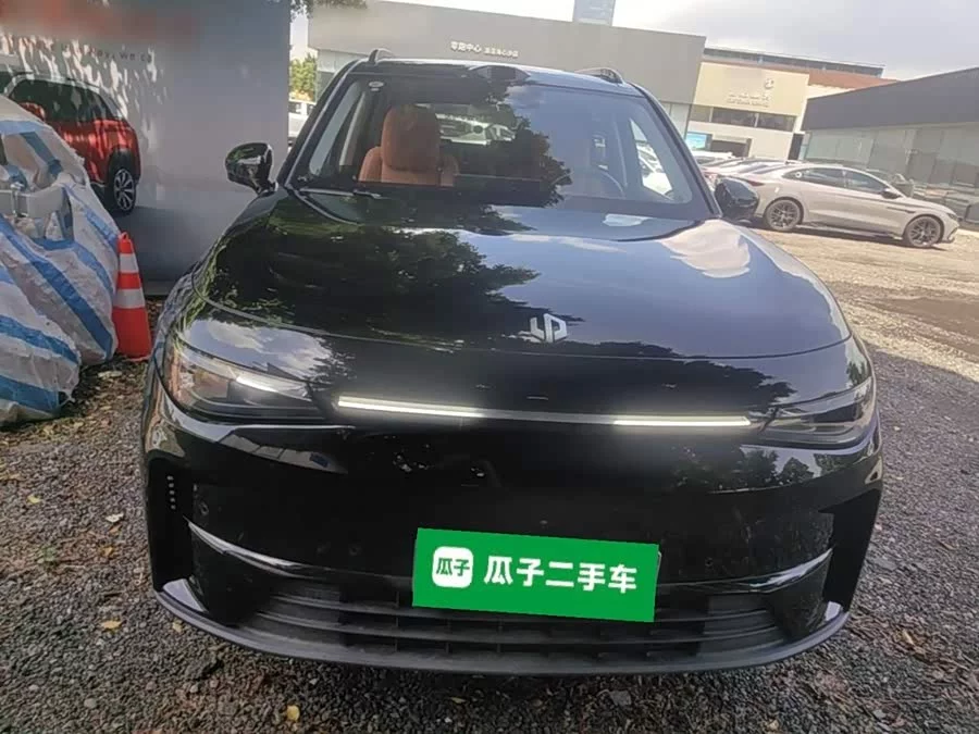 Leapmotor C16