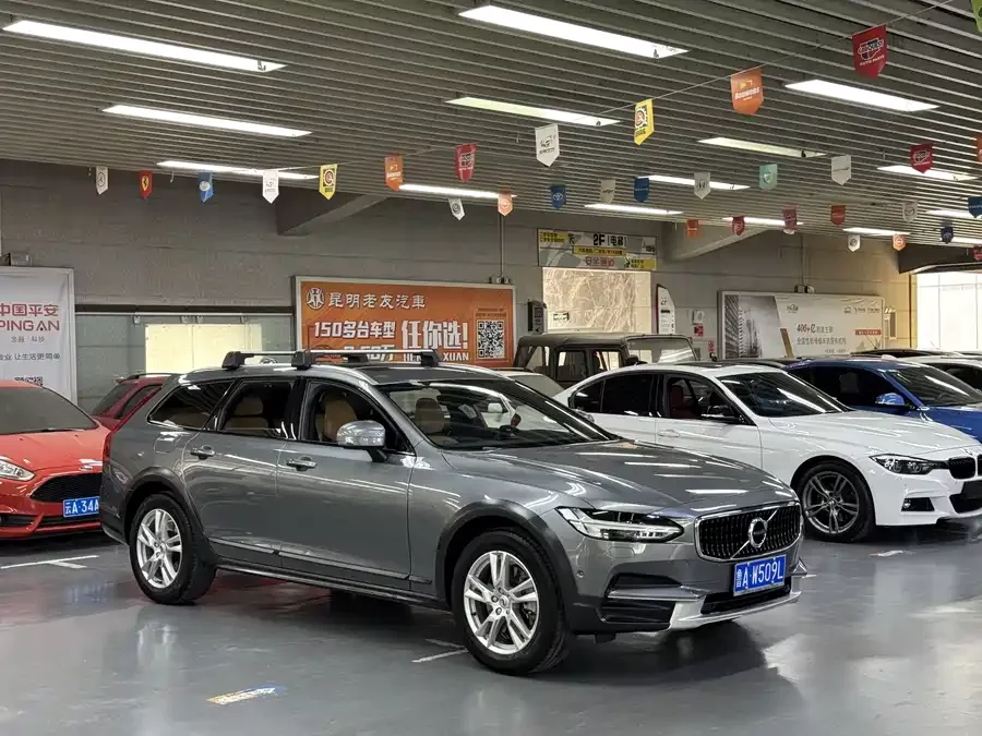 Volvo V90