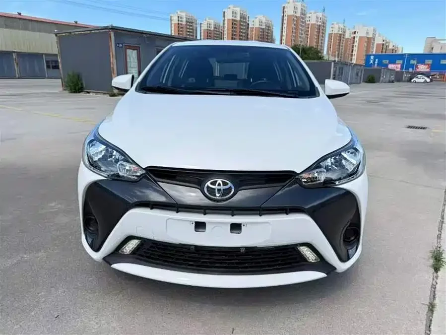 Toyota YARiS L