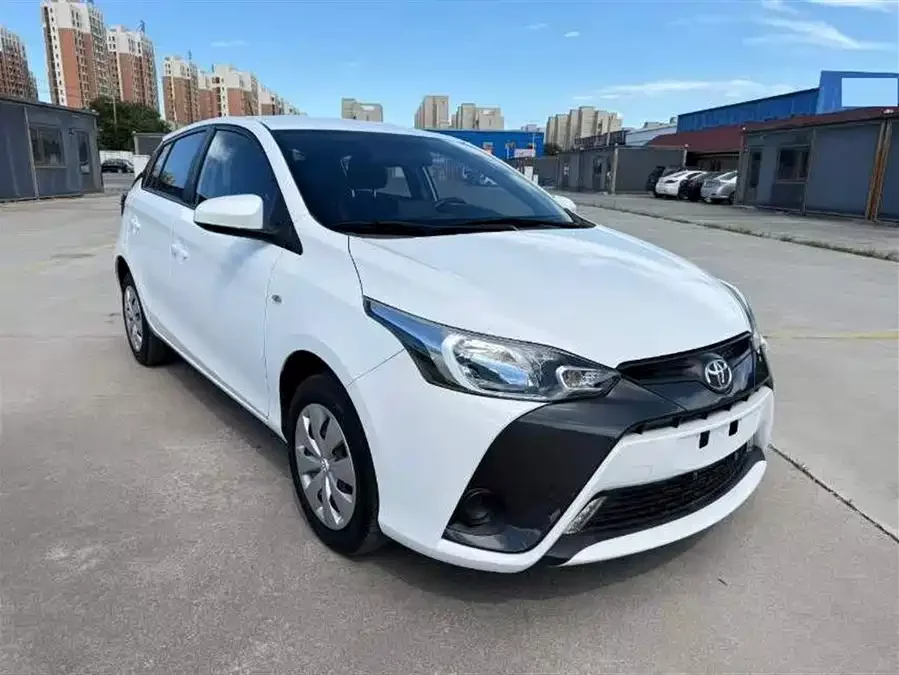 Toyota YARiS L