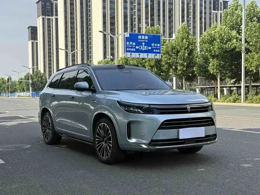 AITO Wenjie M7