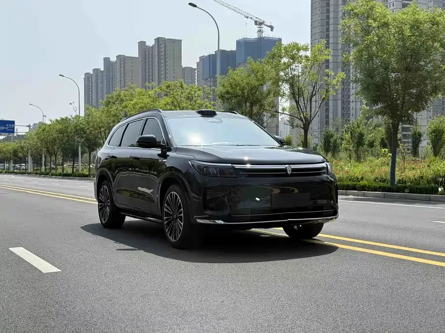 AITO Wenjie M7