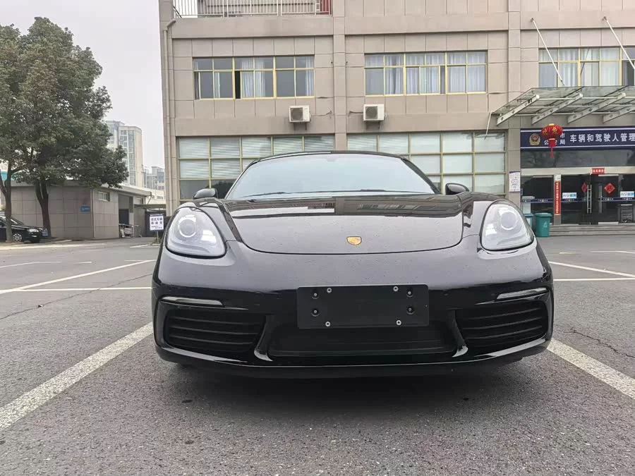 Porsche 718
