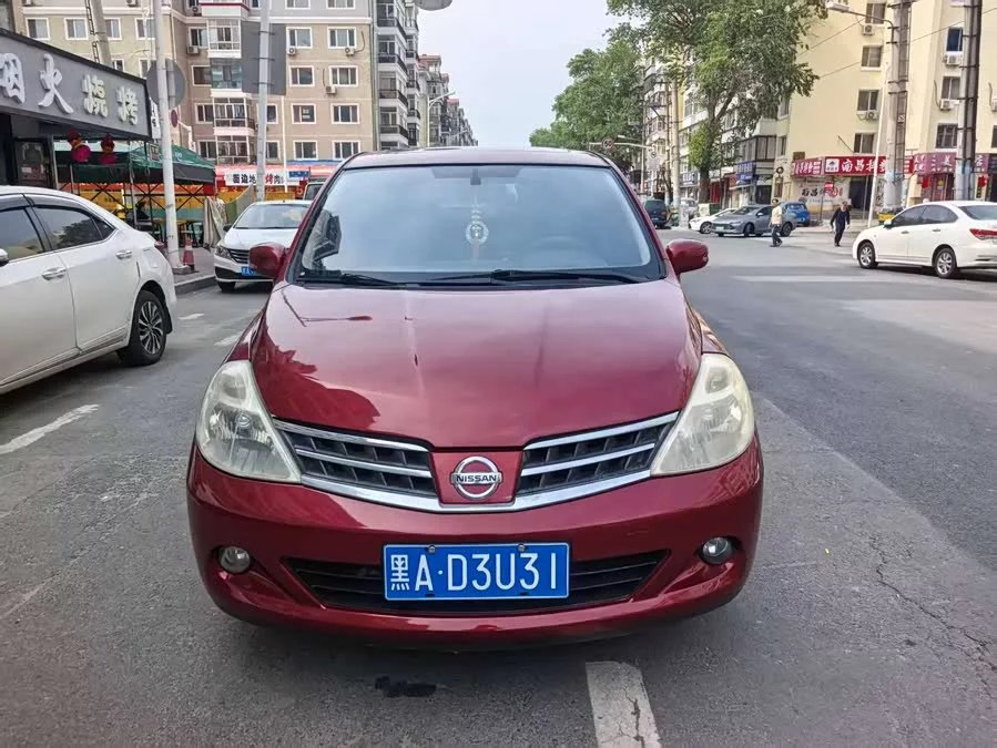 Nissan Tiida