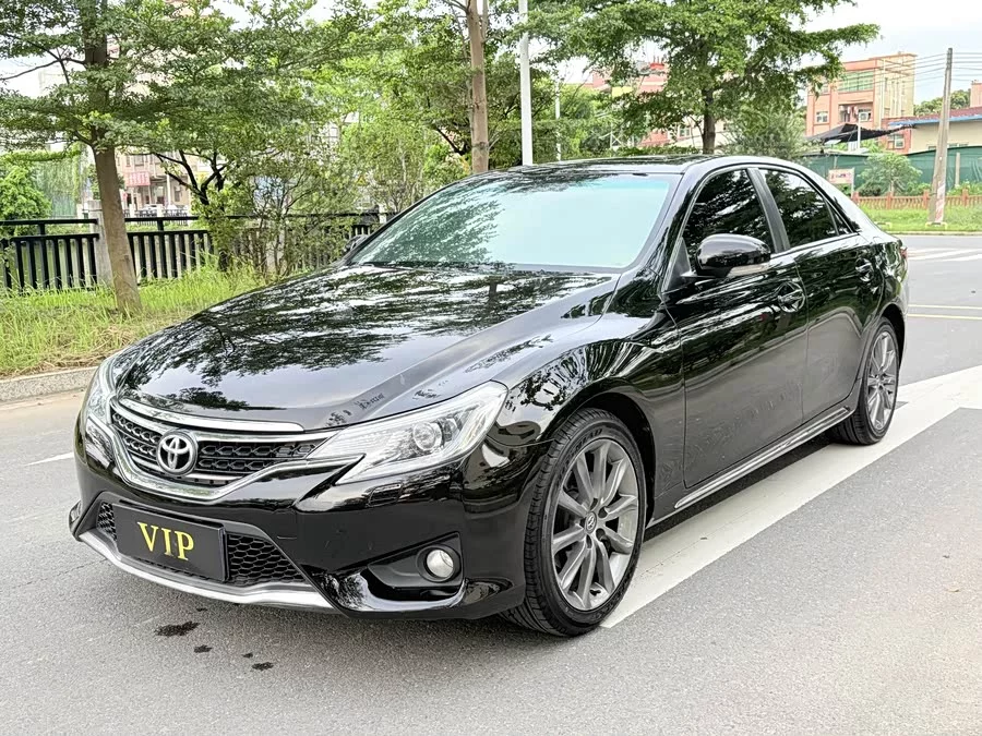 Toyota Reiz