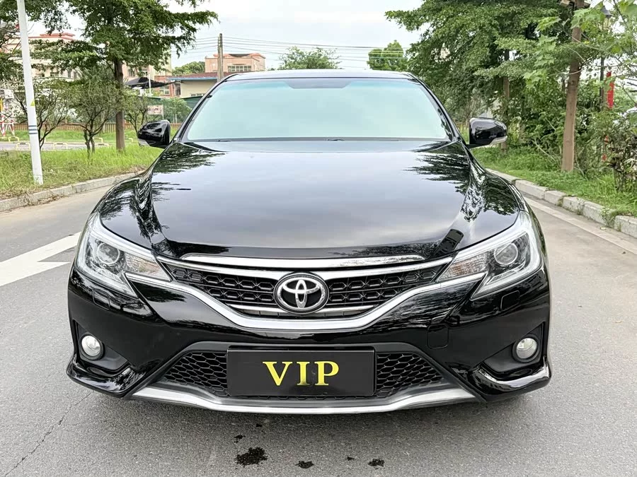 Toyota Reiz