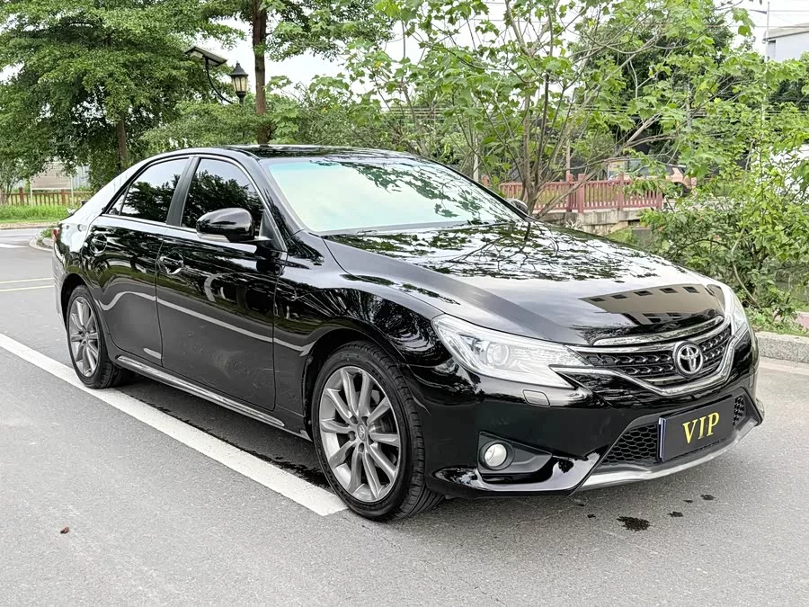 Toyota Reiz