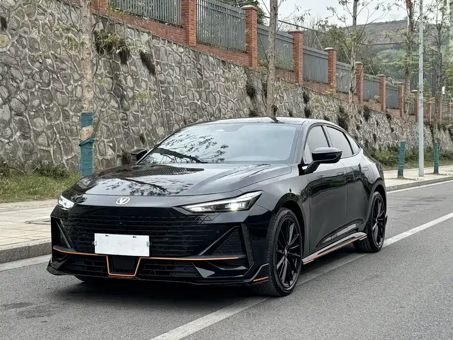 Changan UNI-V