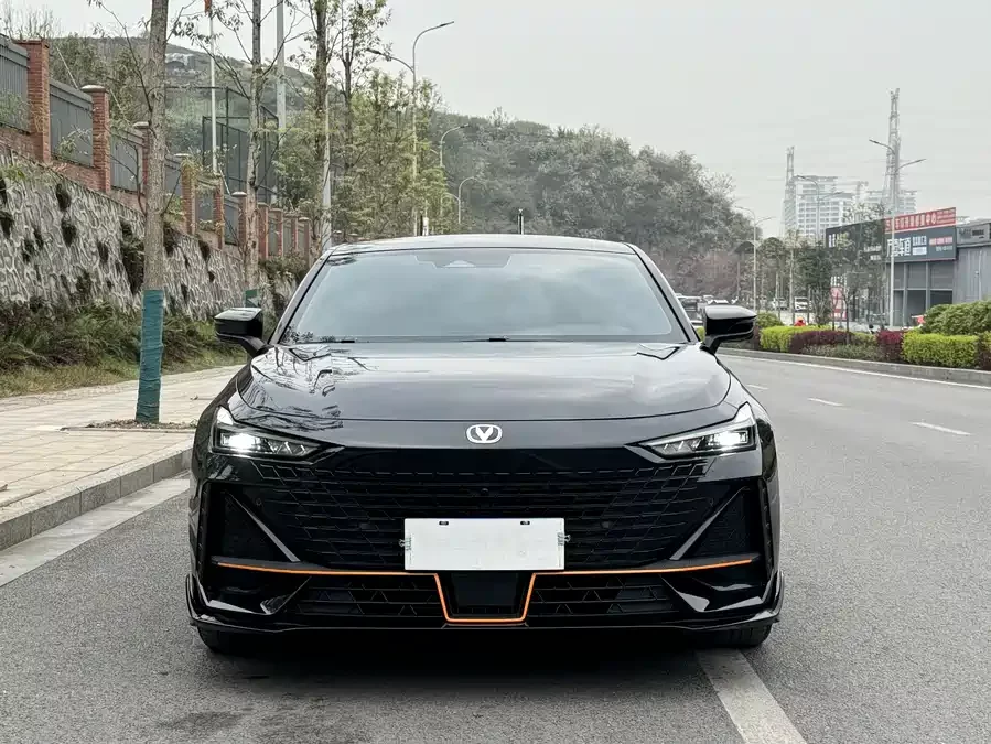 Changan UNI-V