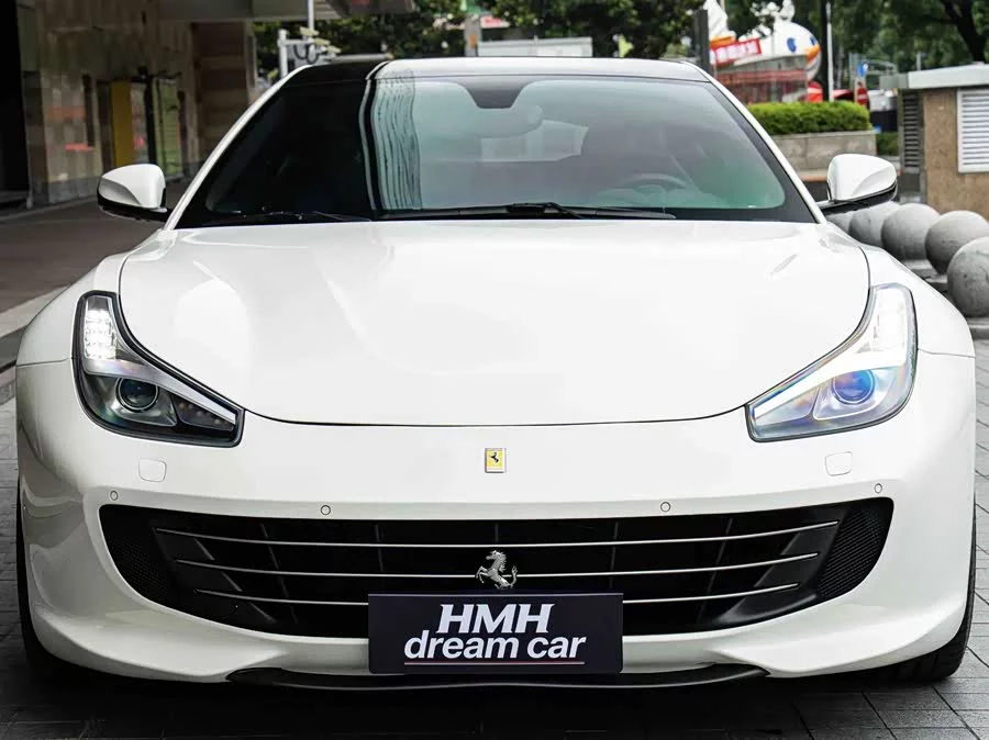 Ferrari GTC4Lusso