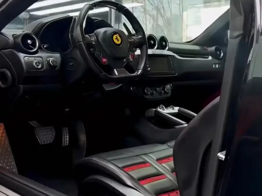Ferrari FF