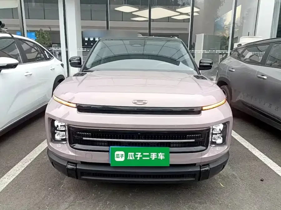 Geely ICON