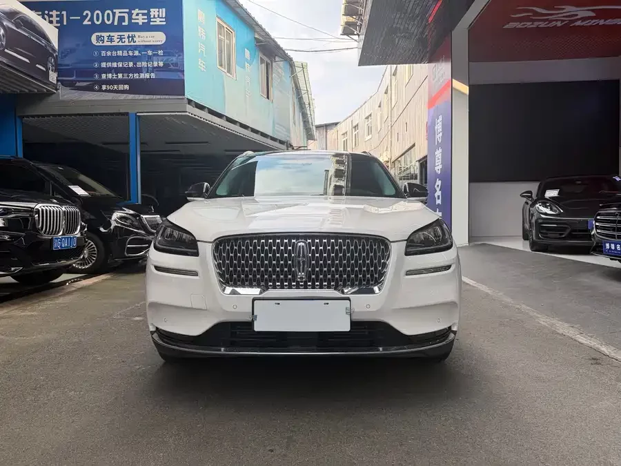 Lincoln Adventurer