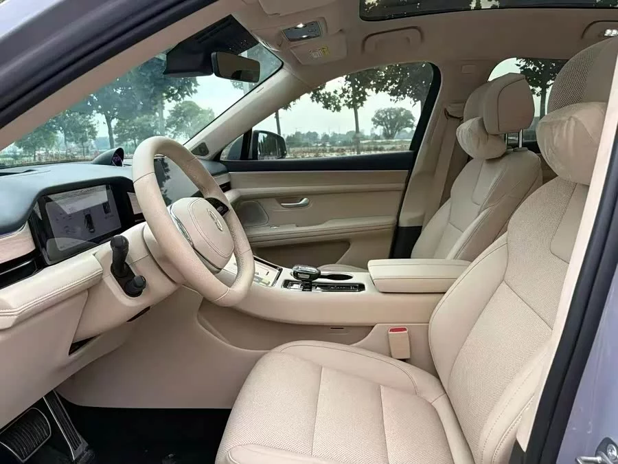 AITO Wenjie M5
