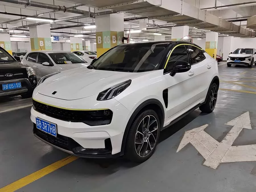 Lynk & Co 05