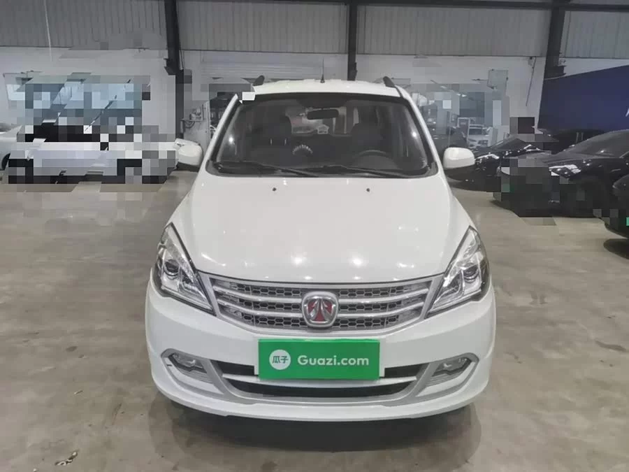 BAIC M20