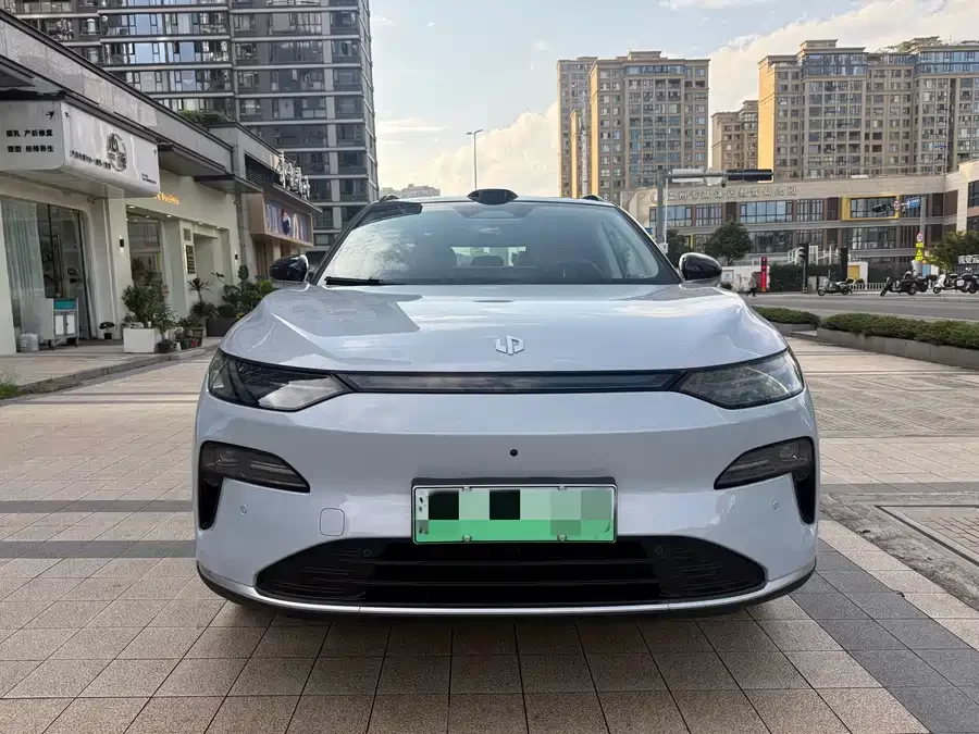 Leapmotor C11