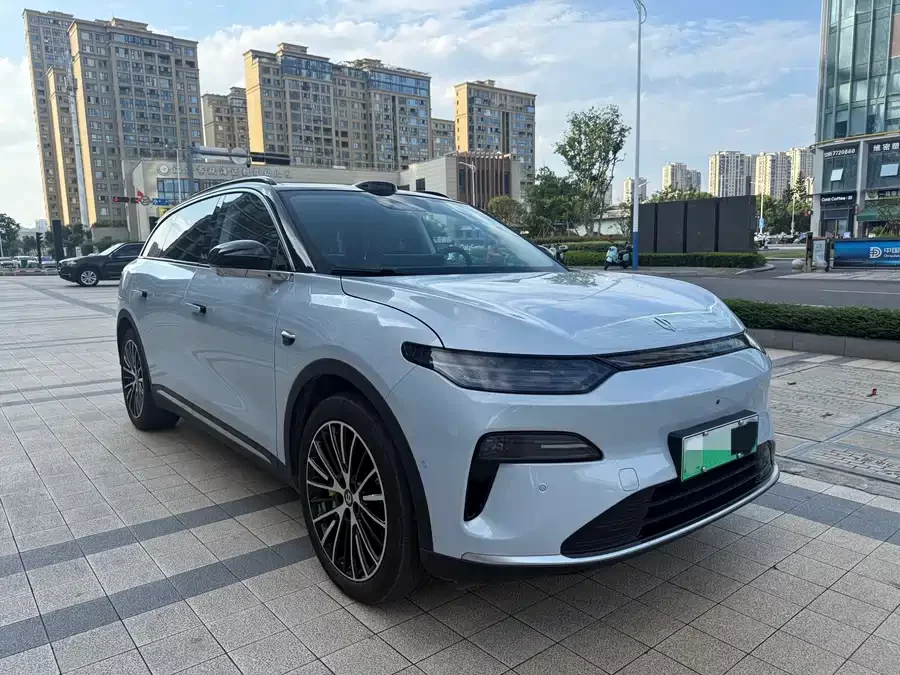 Leapmotor C11