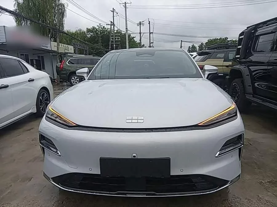 Geely Galaxy Star 8