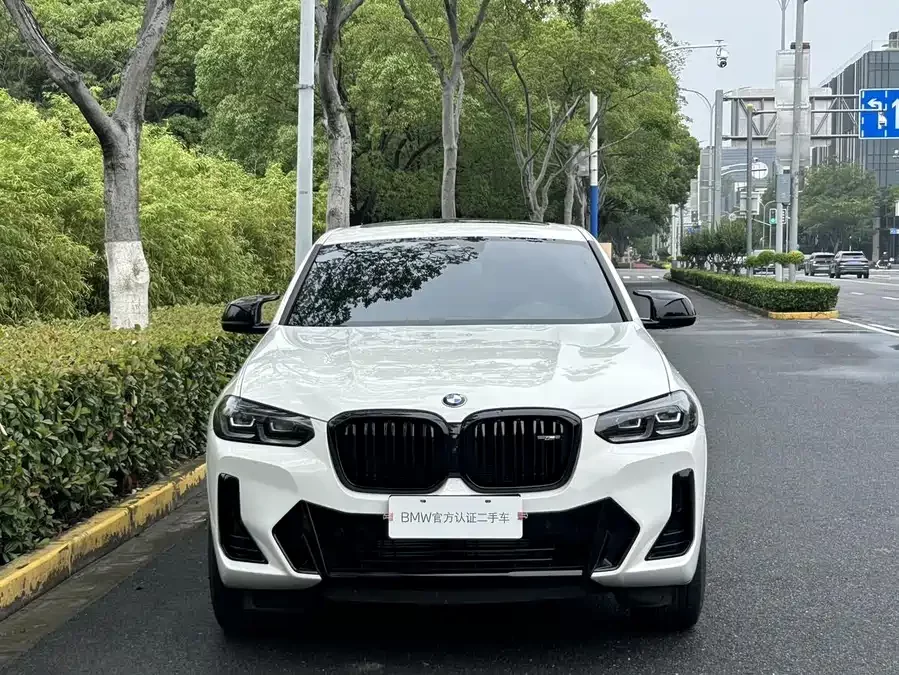 BMW X4 M40i