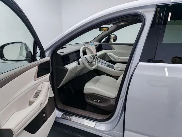 BYD N8L